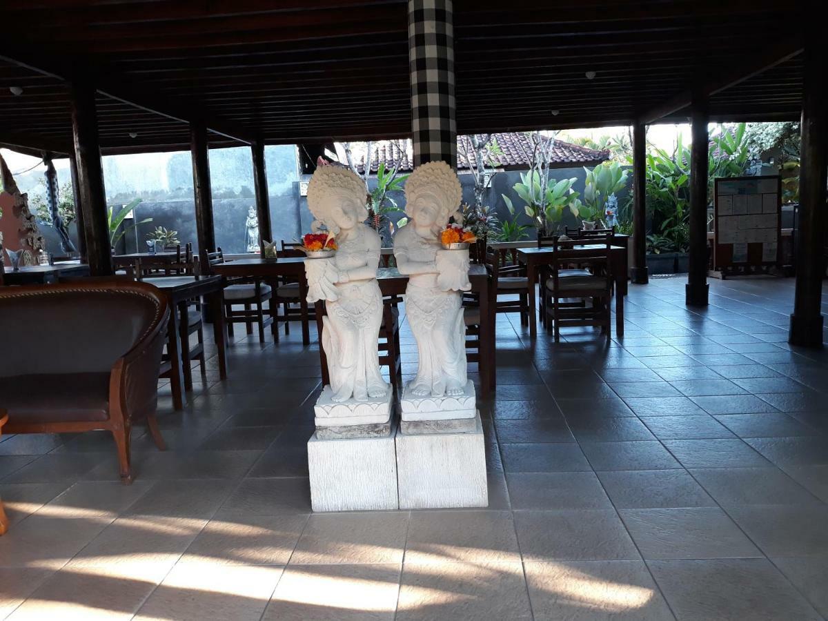 Puri Bali Hotel Lovina Exterior foto